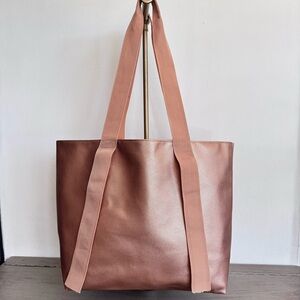 SAKS FIFTH AVENUE Tote Bag Shoulder Shopper Office Errands Metallic‎ Peach Beach